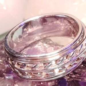 MEN'S - STERLING LEAF PATTERN 🔥*SPINNER*🔥 RING.*/ *2* SIZES - *6* AND *9*